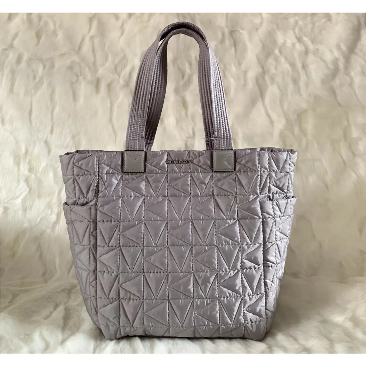 Michael Kors Winnie Large Quilted Nylon Tote - Pearl Grey