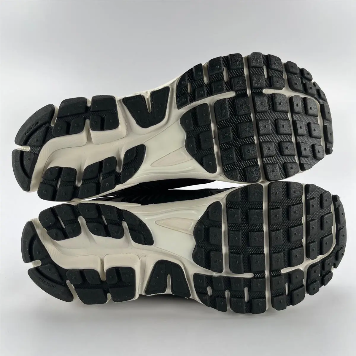 Nike shoes - Nike Zoom Vomero 5 - Zoom Vomero - FQ8898-325 - Green 4