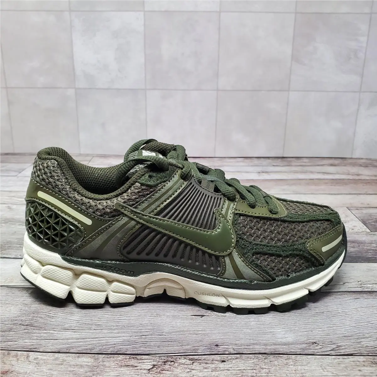Nike shoes - Nike Air Zoom Vomero 5 - FQ8898-325 - Green 2