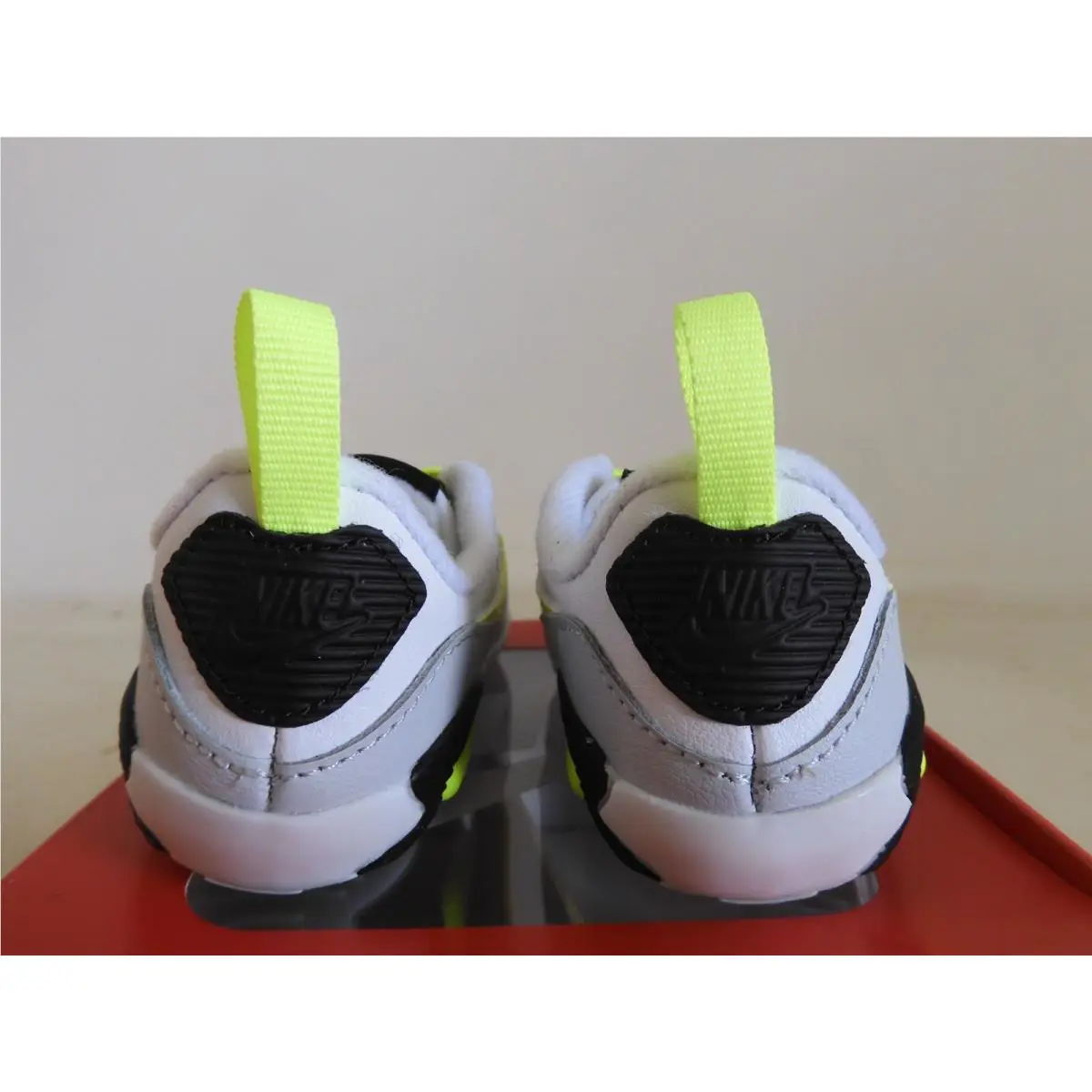 Nike shoes - Nike Air Max 90 - Air Max - White (UPC: 195239270369) 2