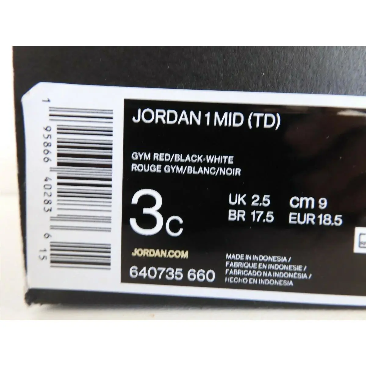 Nike shoes - Air Jordan 1 Mid - Air Mid - Red (UPC: 195866402836) 3