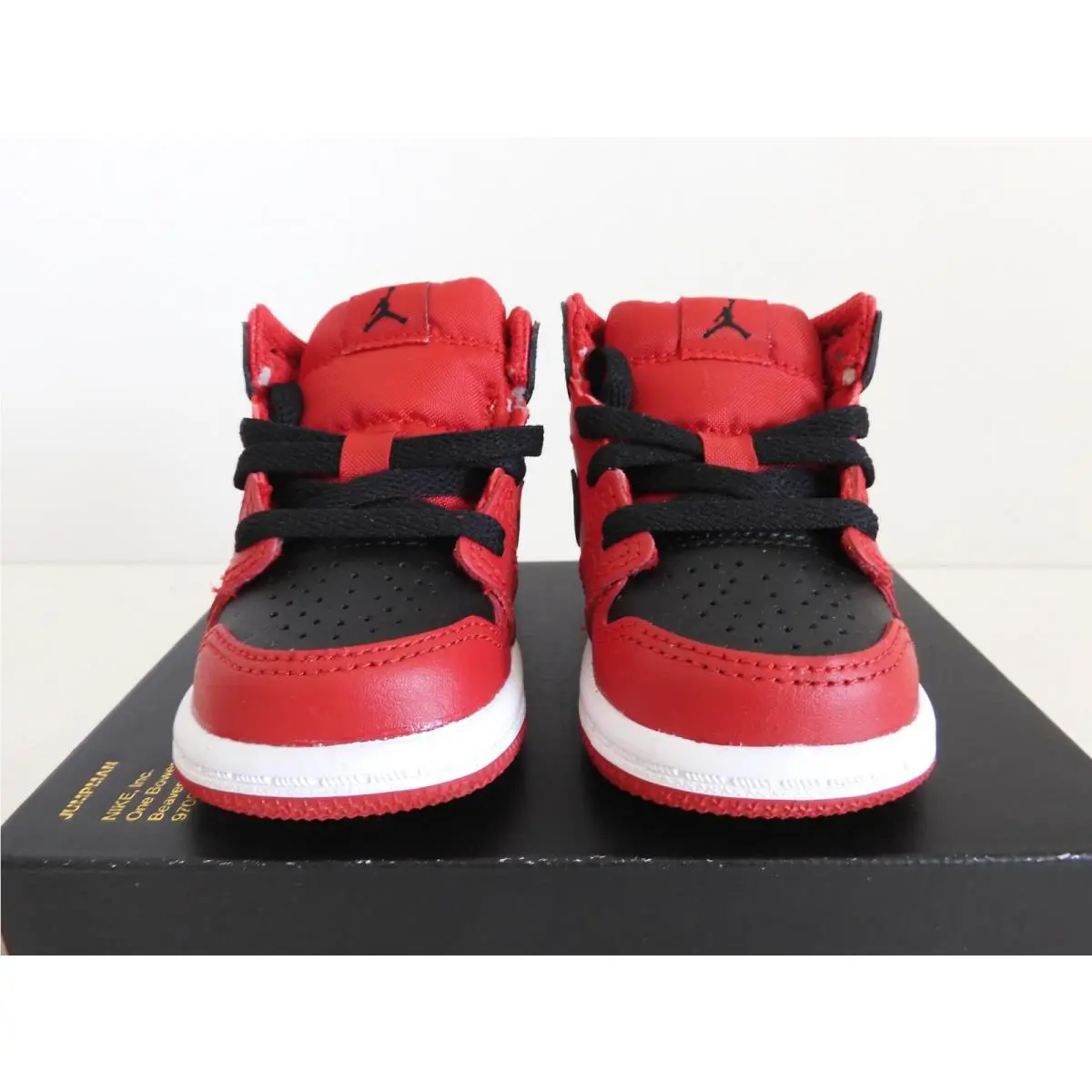 Nike shoes - Air Jordan 1 Mid - Air Mid - Red (UPC: 195866402836) 1