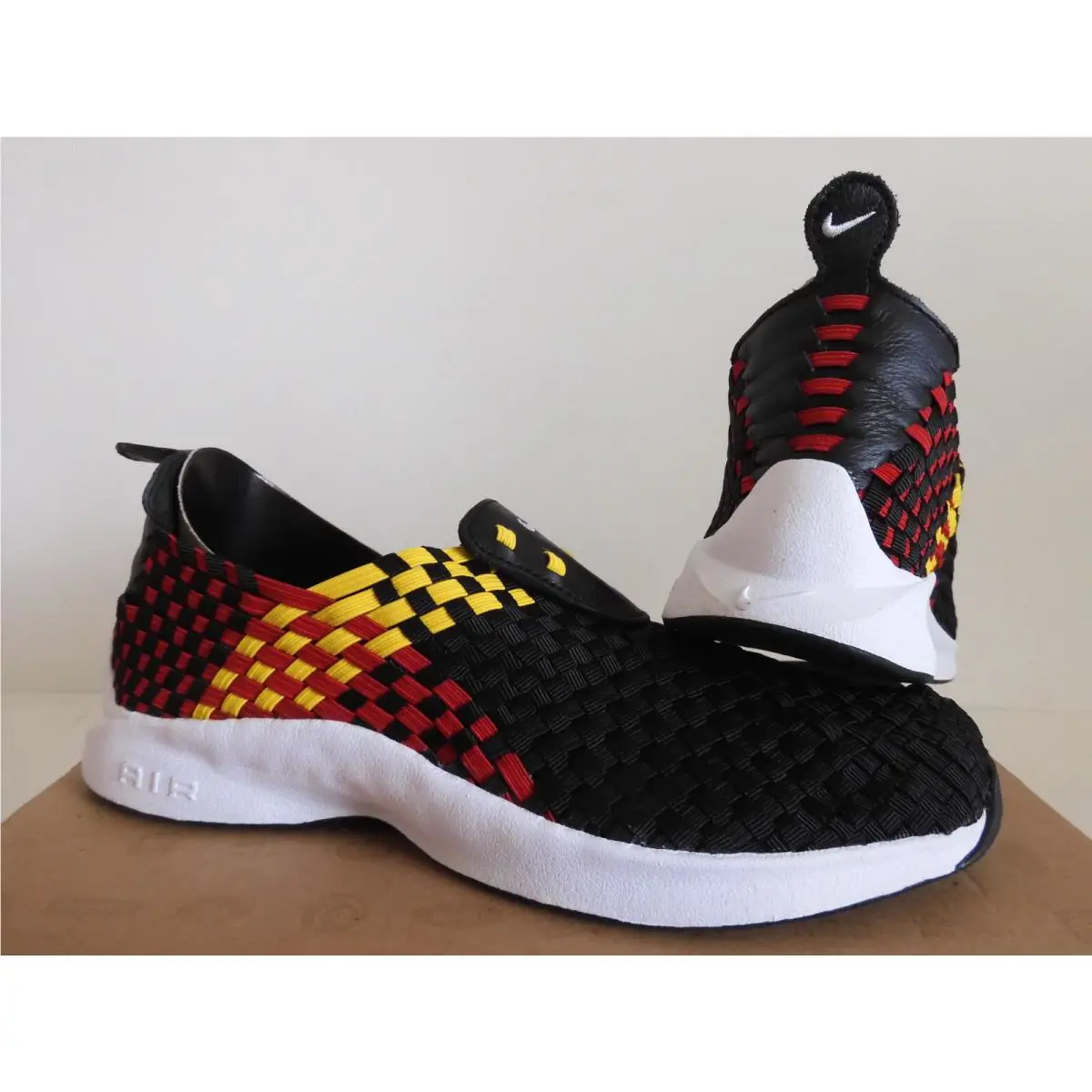 Nike shoes - Nike Air Woven - Air Woven - 530986 014 - Black (UPC: 823229050768) 0