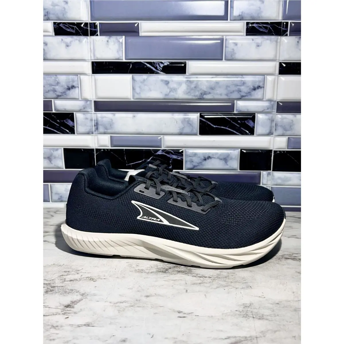 Altra M Escalante 4 US Men s Size 9.5 Running Sneaker Shoe