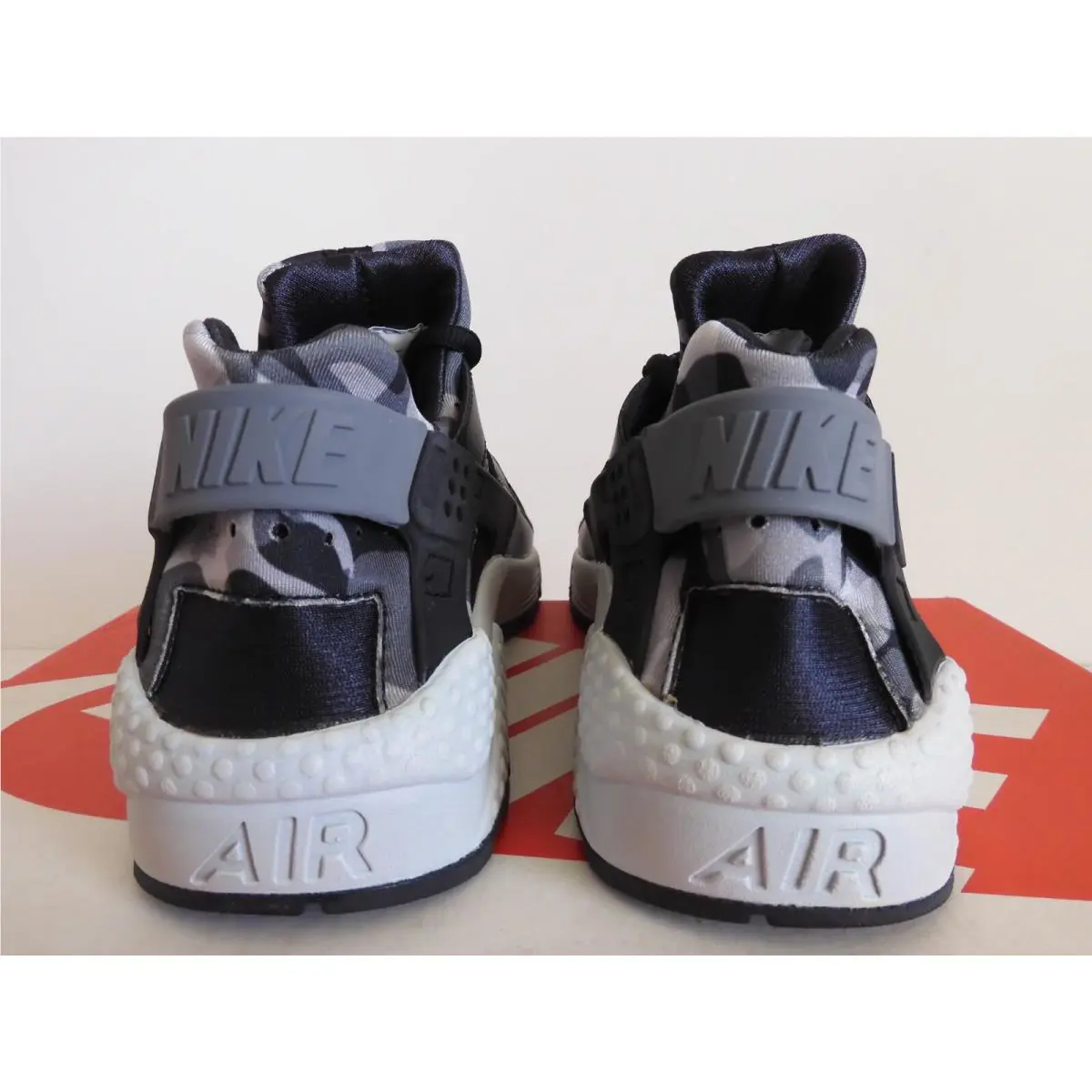 Nike shoes - Nike Air Huarache Run - Air Huarache Run - 725076 003 - Black (UPC: 888410200612) 2