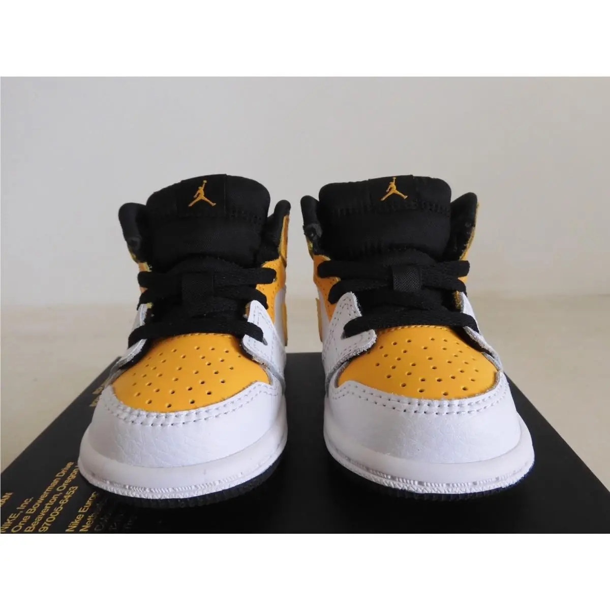 Nike shoes - Air Jordan 1 Mid - Air Mid - White (UPC: 194501271905) 1