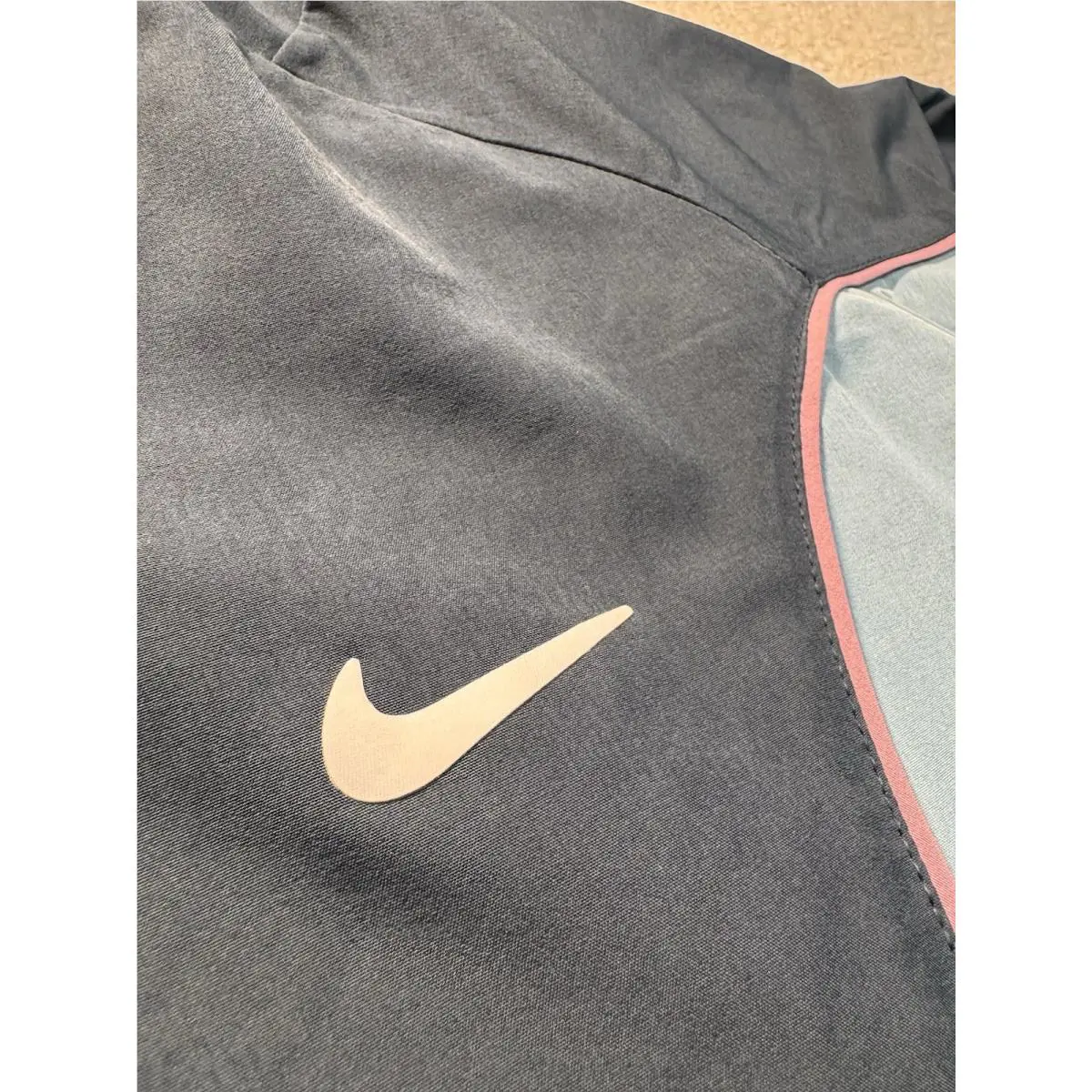 Nike clothing - Nike Court Advantage Packable Jacket - FD5341-361 - Blue (UPC: 0197600164581) 2