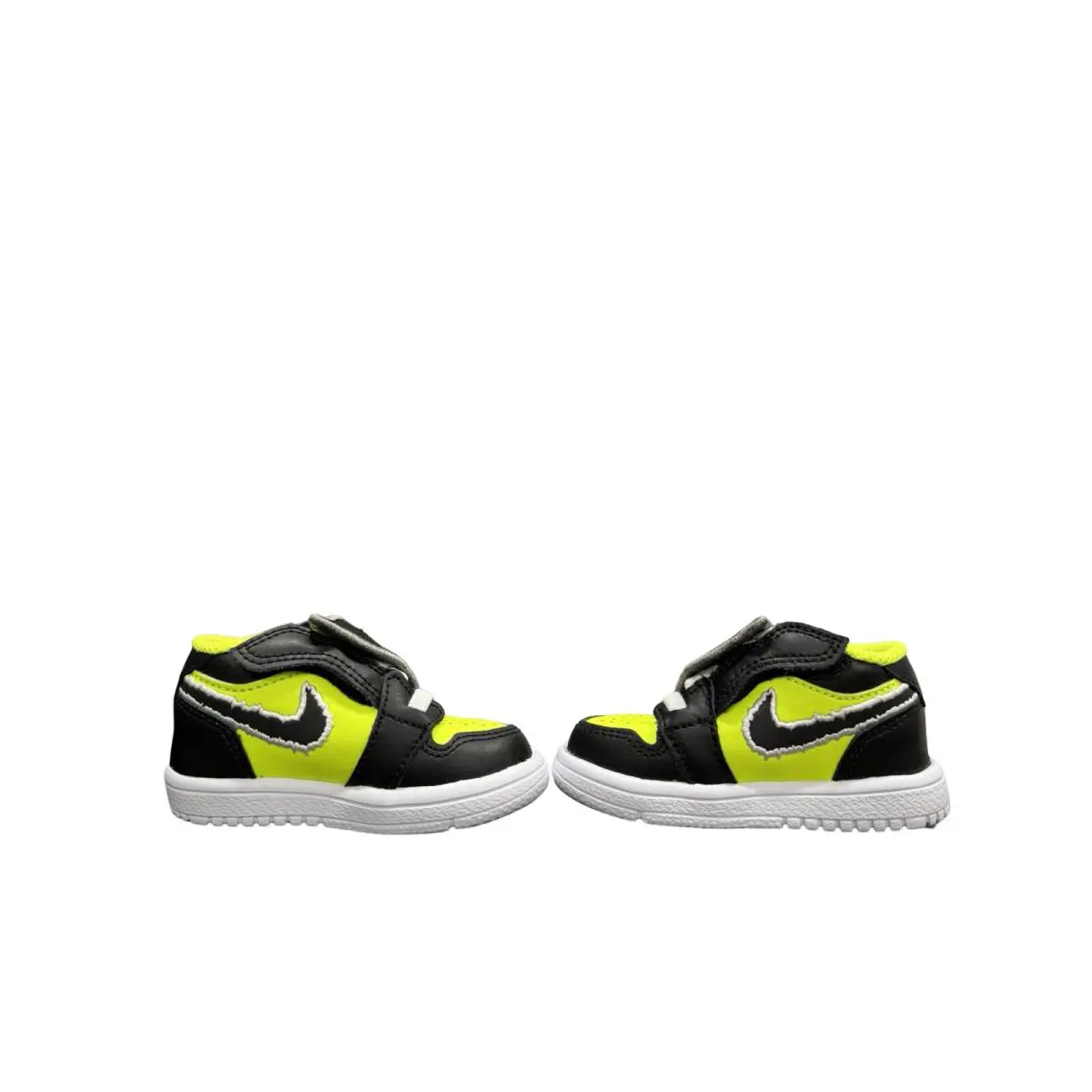 Nike shoes - Nike Air Jordan 1 Low Alt SE - Yellow 3