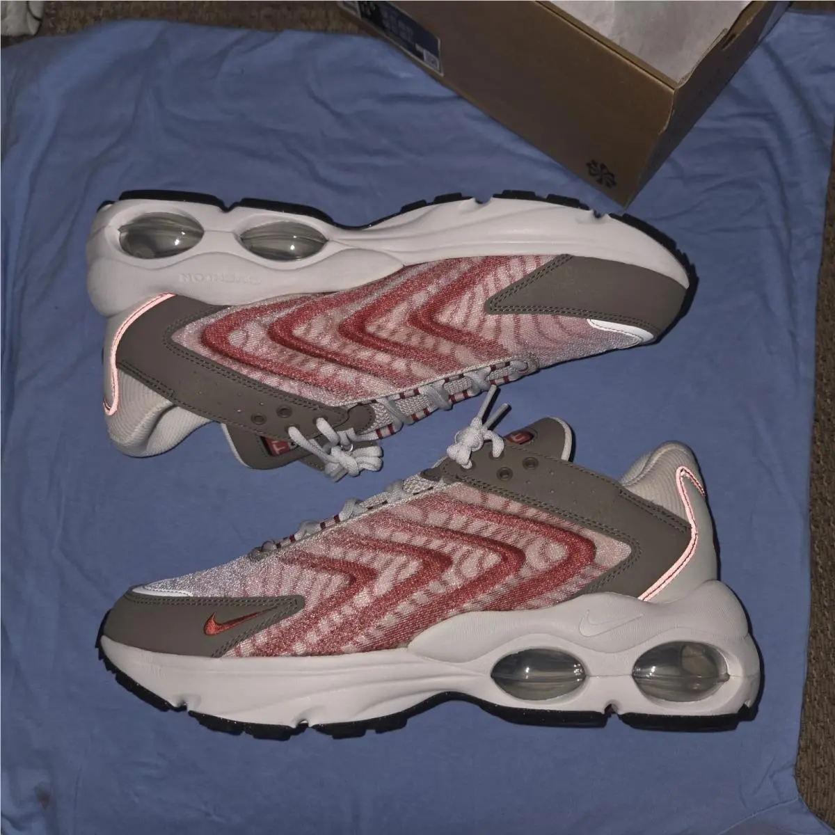Nike shoes - Nike Air Max TW - Air Max - DQ3984-002 - Red 0