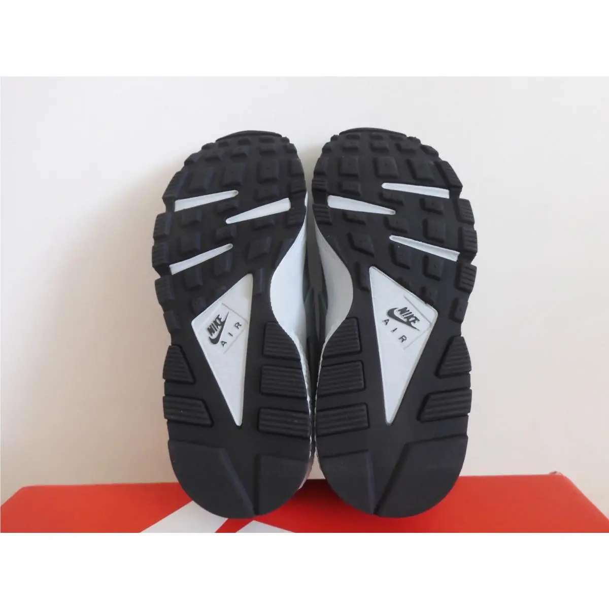 Nike shoes - Nike Air Huarache Run - Air Huarache Run - 725076-006 - Green (UPC: 685068012976) 5