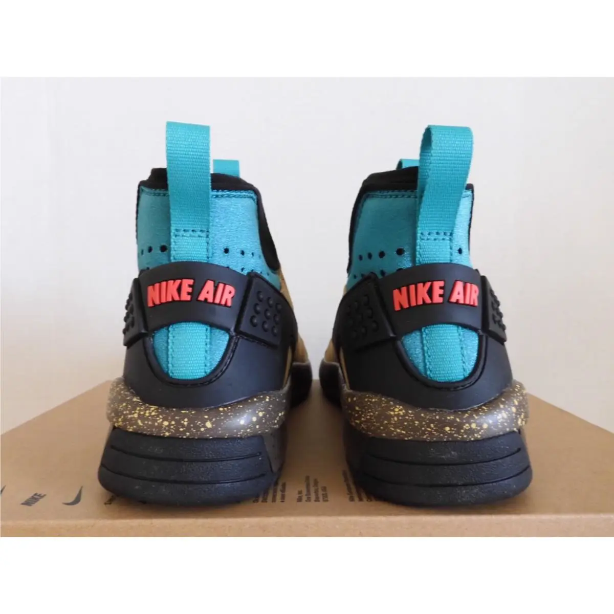 Nike shoes - Nike ACG - ACG - Beige (UPC: 195244320776) 2