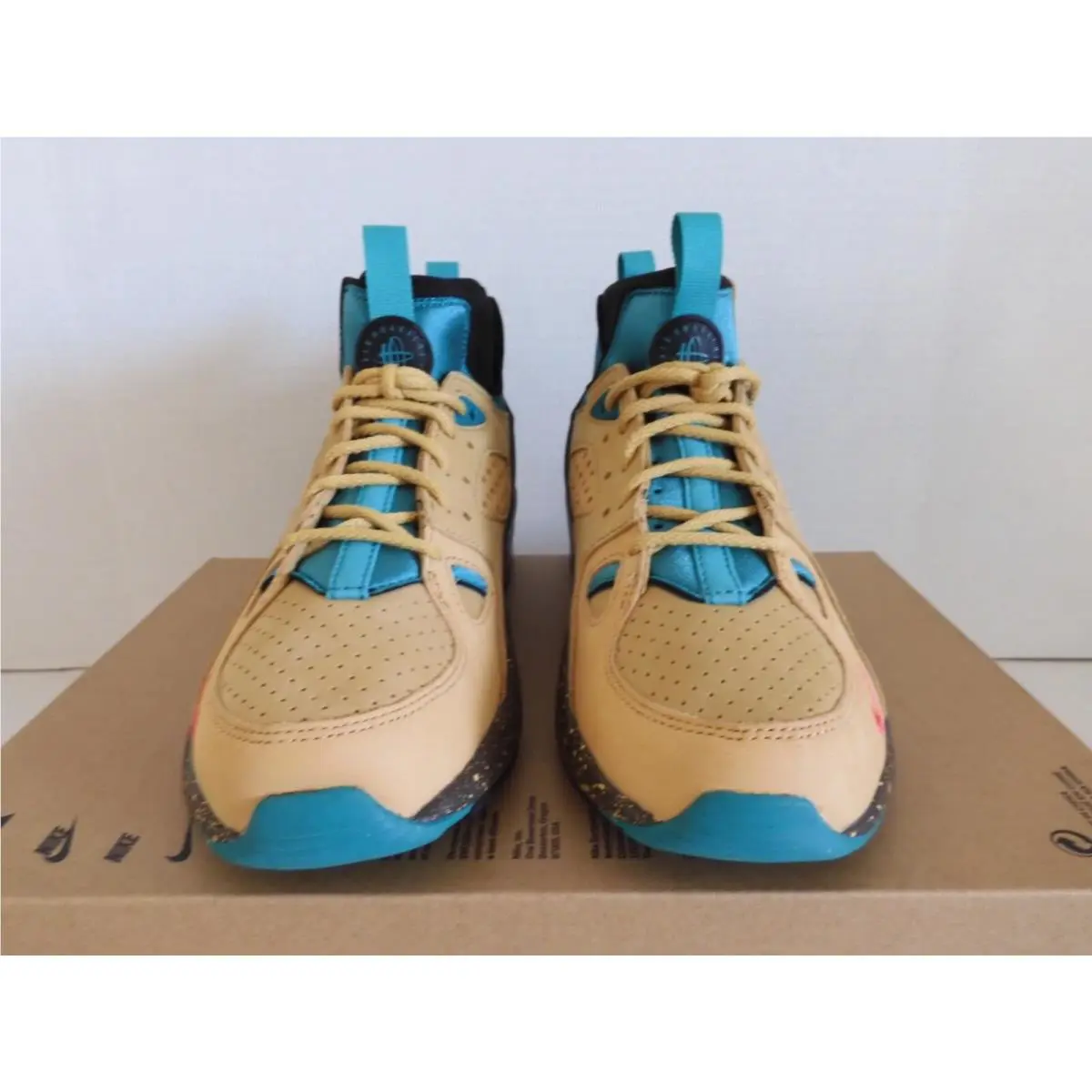 Nike shoes - Nike ACG - ACG - Beige (UPC: 195244320776) 1