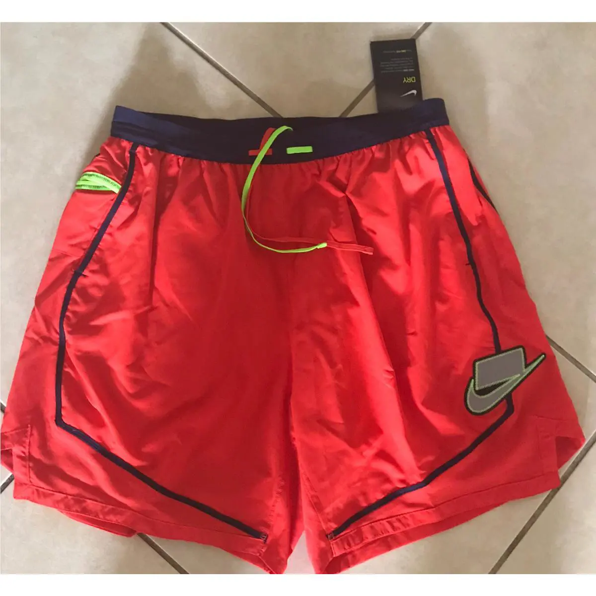 Nike clothing - Wild - Wild - BV5582-634 - Red (UPC: 0193146083010) 3