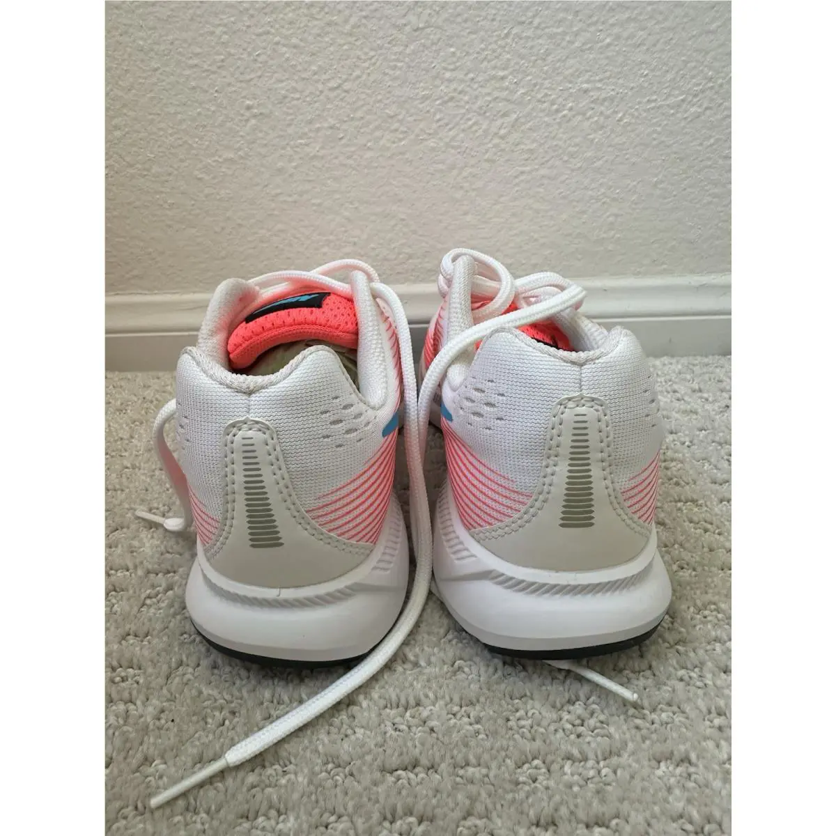 Nike shoes  - White 2