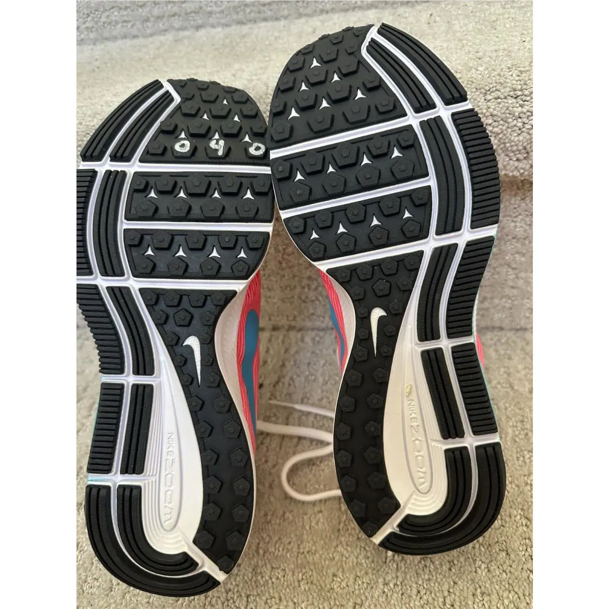 Nike shoes  - White 3