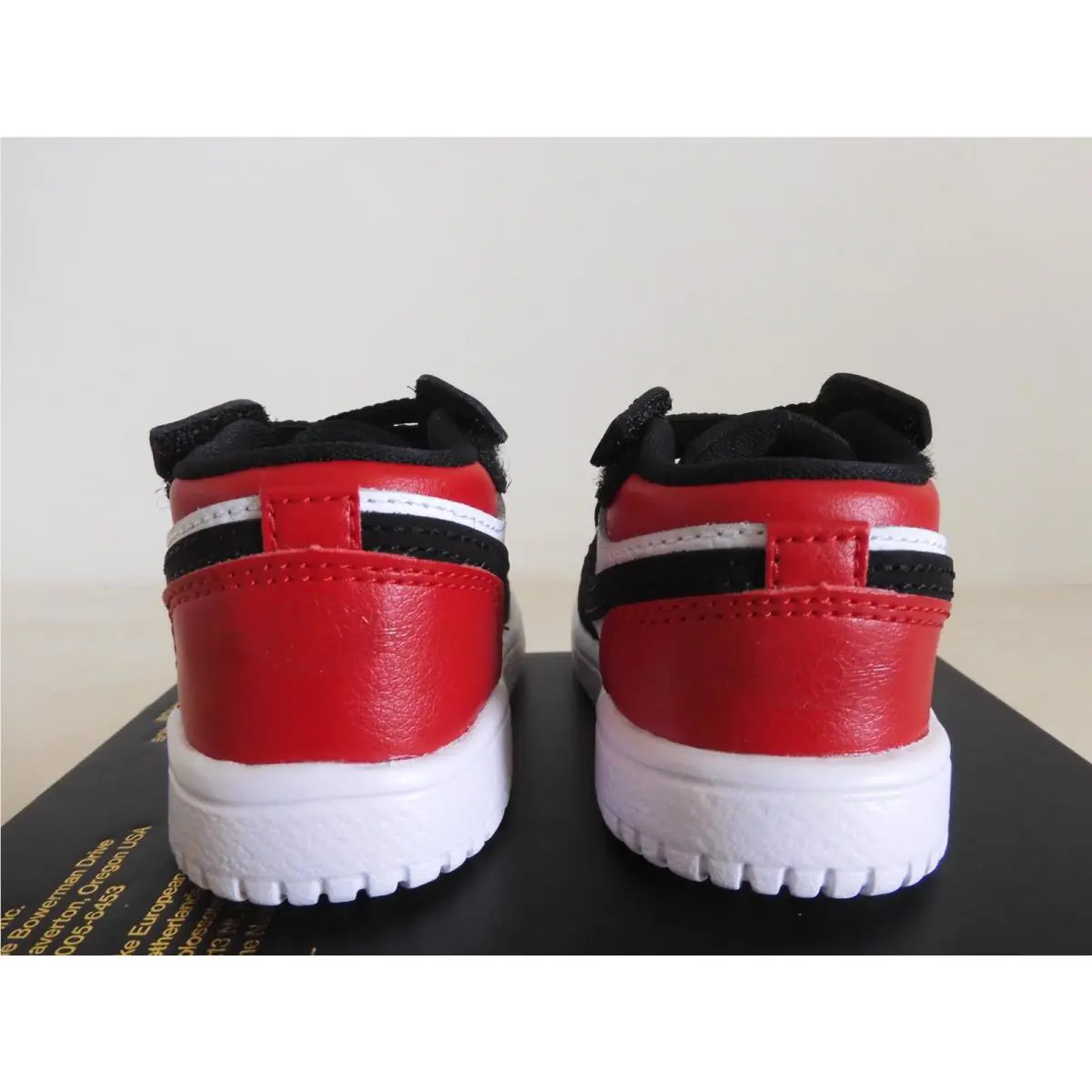 Nike shoes - Air Jordan 1 - Air - White (UPC: 192500793152) 2