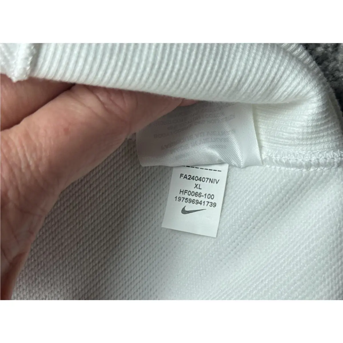 Nike clothing - White 7