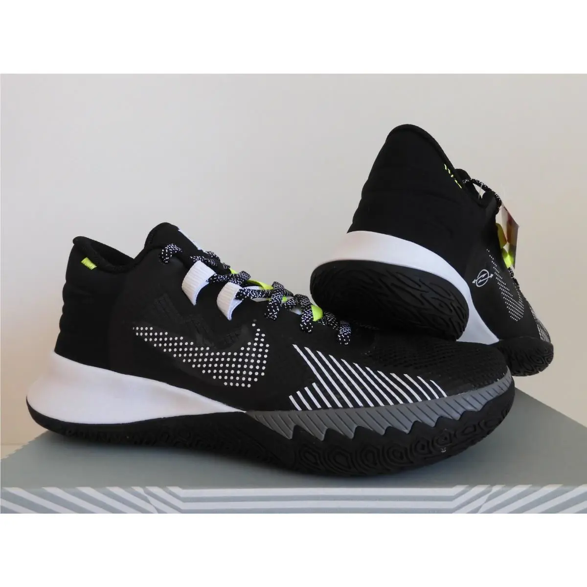 Nike shoes - Nike Kyrie Flytrap - Kyrie Flytrap - Black (UPC: 195242841020) 0