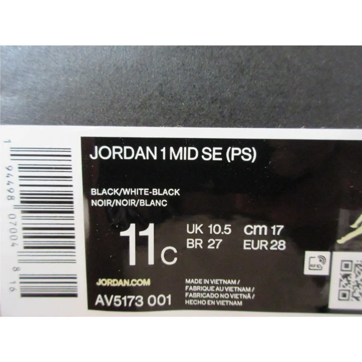 Nike shoes - Air Jordan 1 Mid SE - Black (UPC: 194498070048) 3
