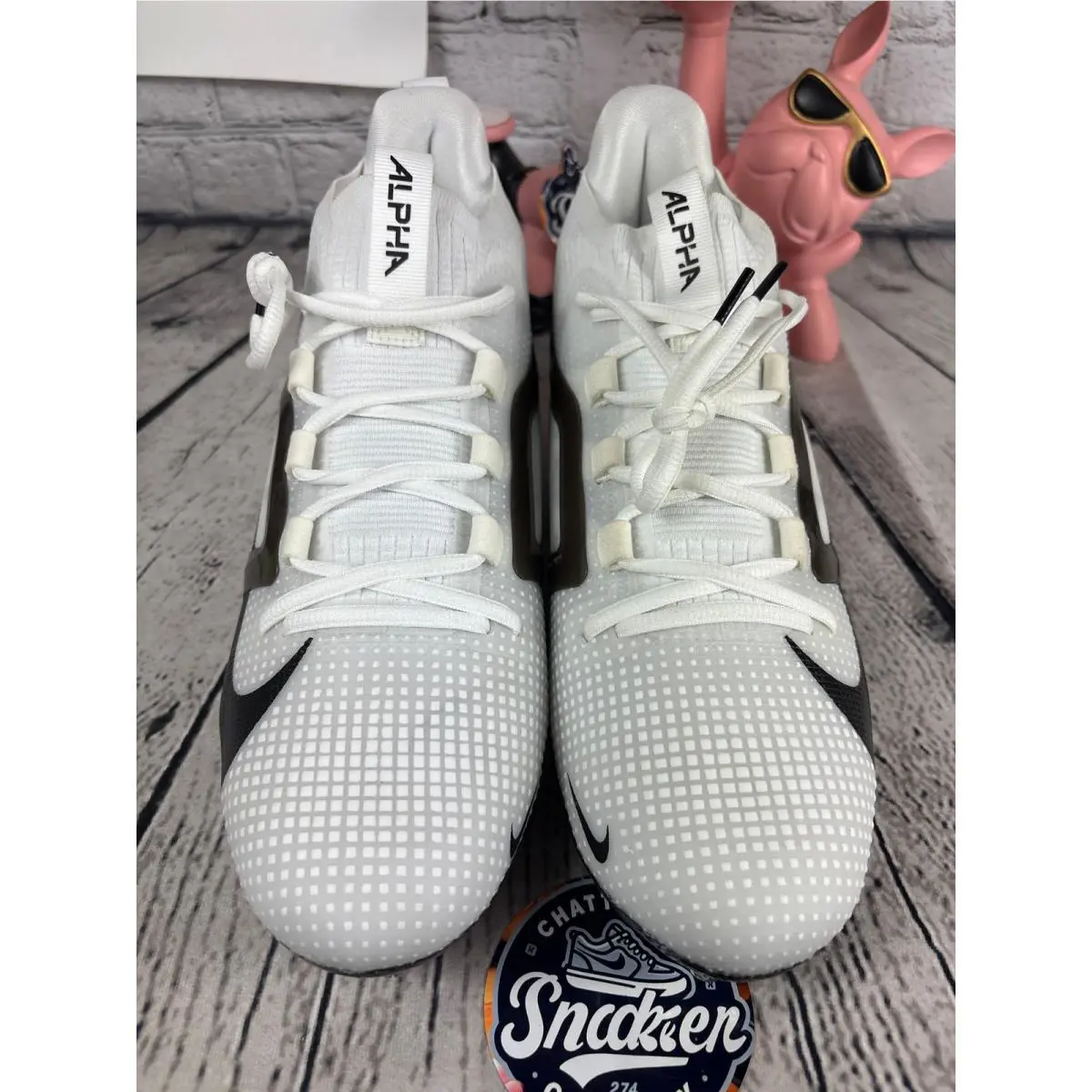 Nike shoes - White 4