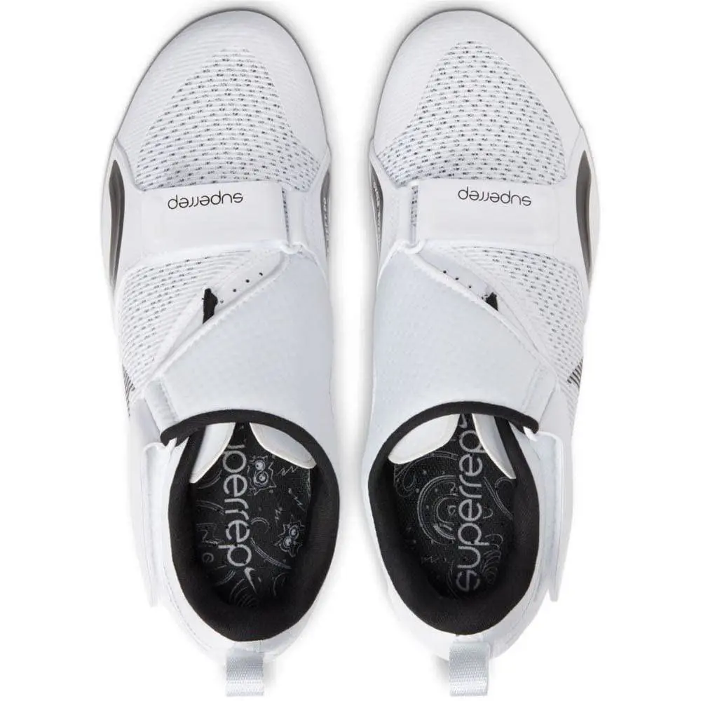 Nike shoes - White 4