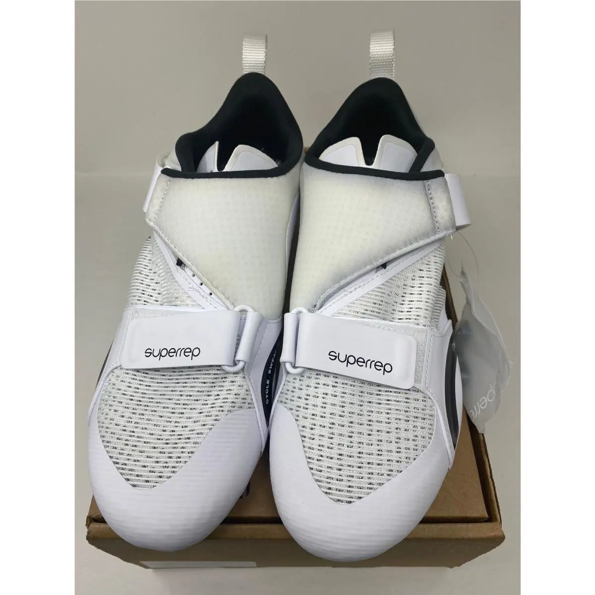 Nike shoes - White 2