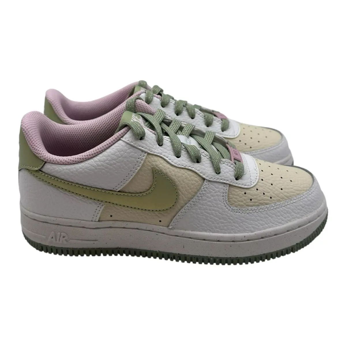 Nike shoes - Nike Air Force 1 `07 LV8 - White 0