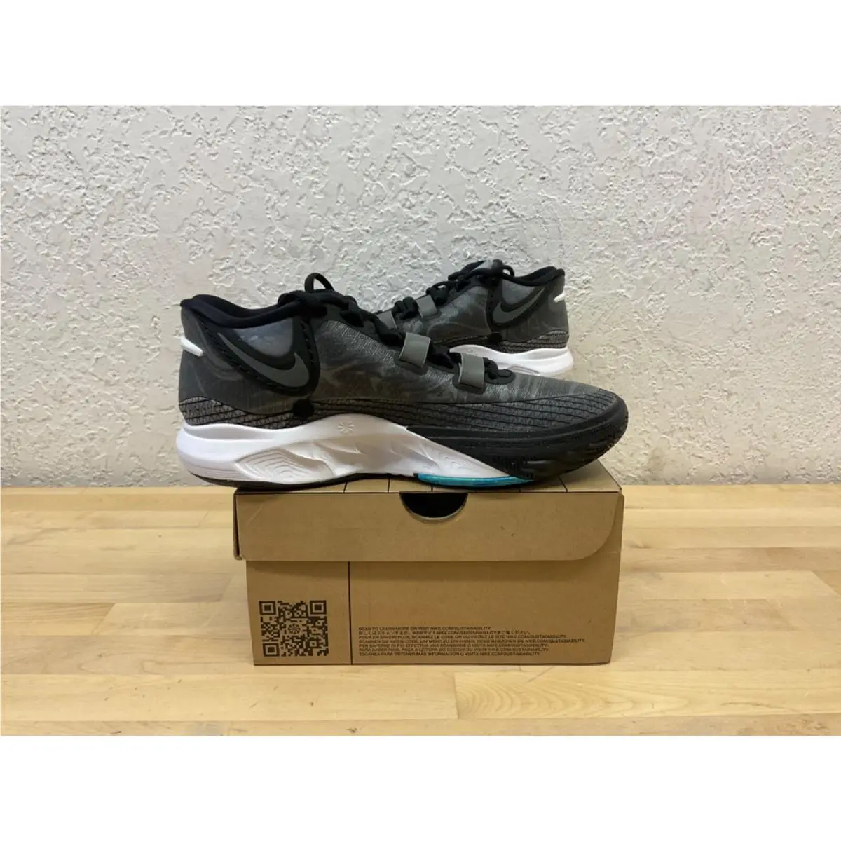 Nike shoes - Nike Kyrie 8 - Kyrie - Black 0