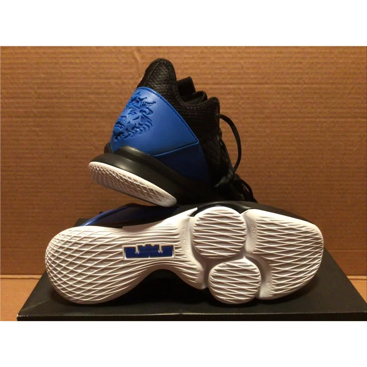 Nike shoes LeBron Witness - Black 0