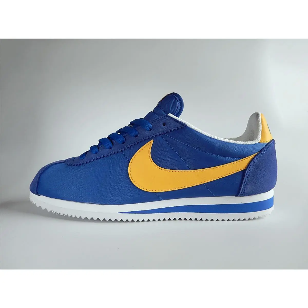 Nike shoes - Nike Classic Cortez Nylon - Classic Cortez Nylon - 807472-471 - Blue 2