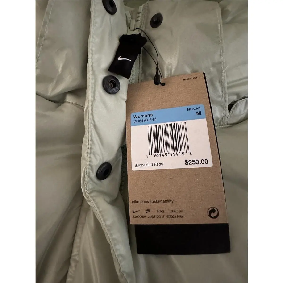 Nike clothing - Mint 8