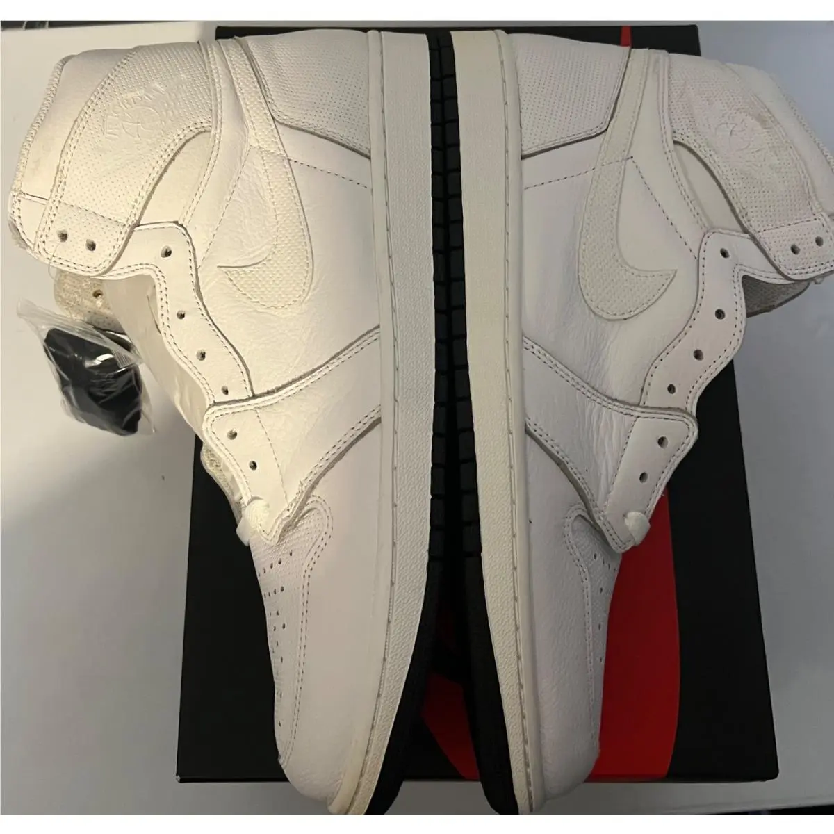 Nike shoes - Air Jordan 1 - Air - 555088-100 - White 5