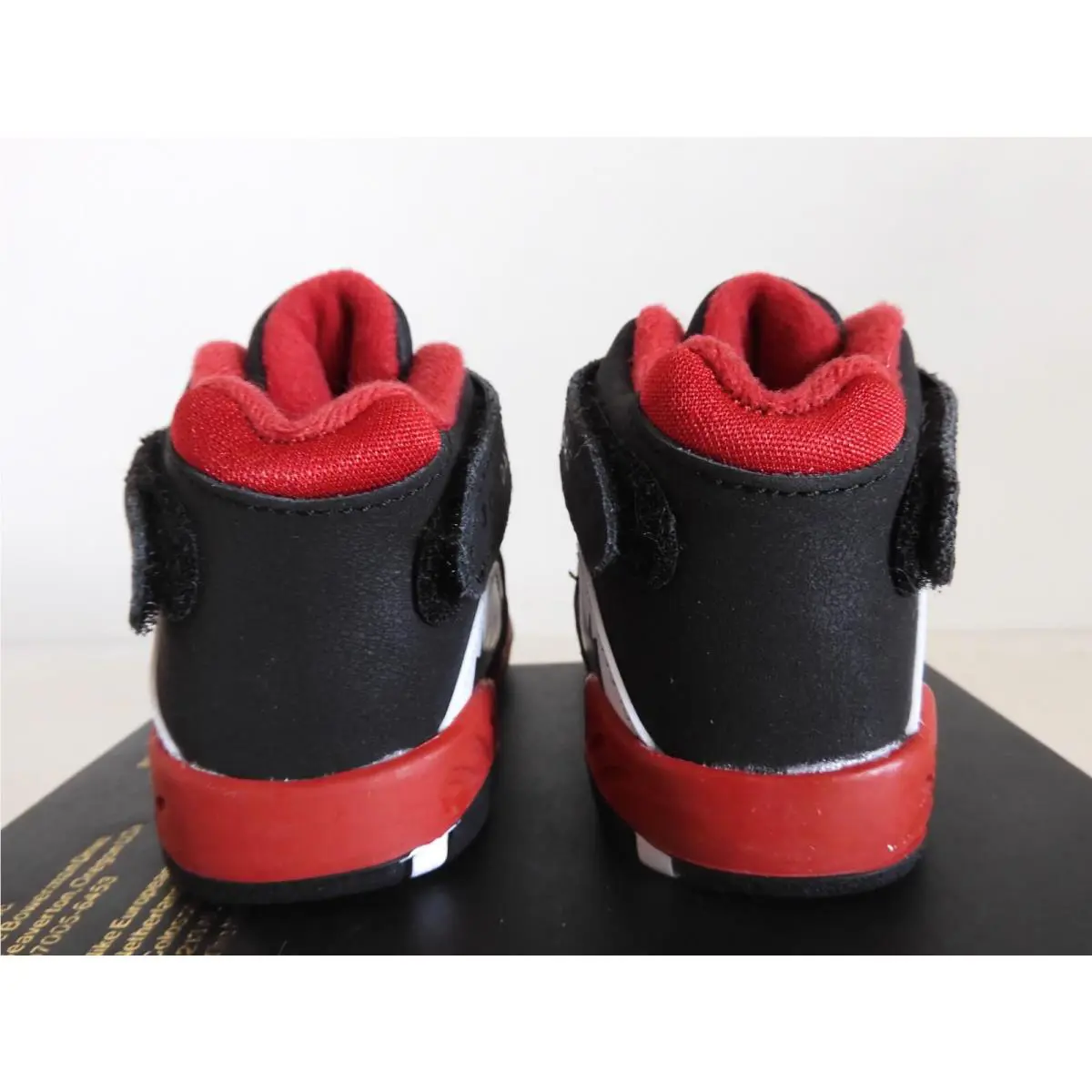 Nike shoes - Air Jordan 8 - Air - Red (UPC: 196148835410) 2
