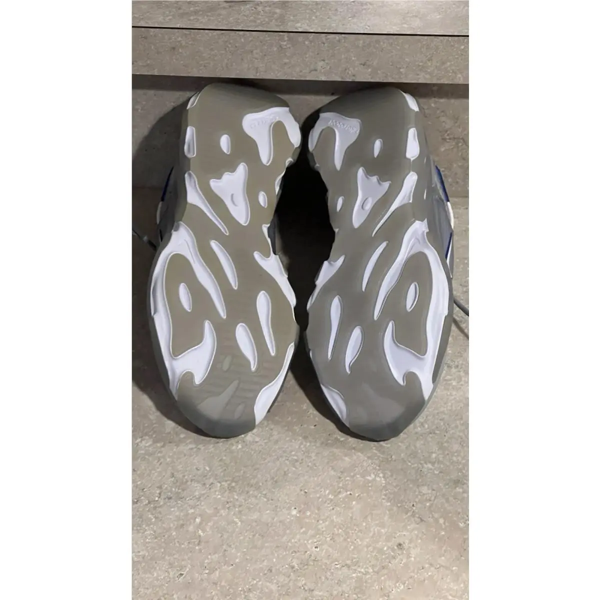 Nike shoes - Nike React Live - React Live - CV1722 004 - Light Smoke Grey/Hyper Royal (UPC: 195238336486) 4