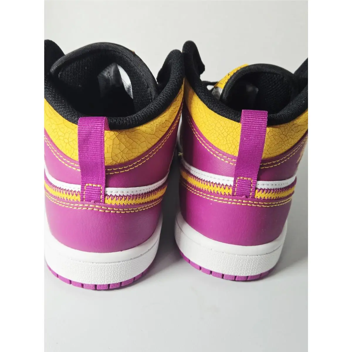 Nike shoes - Jordan Air 1 Mid GS - Multicolor 4