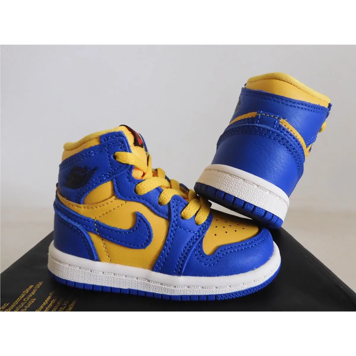 Nike shoes - Air Jordan 1 - Air - Yellow (UPC: 196154614580) 0