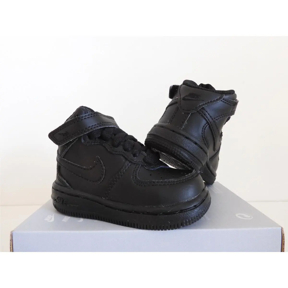 Nike shoes - Nike Air Force 1 - Air Force - Black (UPC: 823233347588) 0