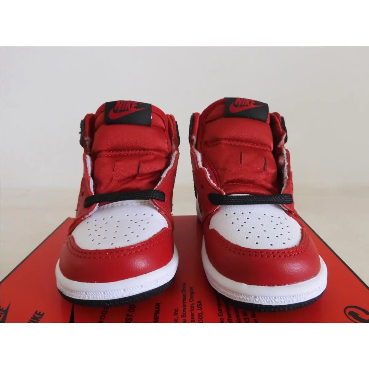 Nike shoes - Air Jordan 1 - Air - Red (UPC: 194493890153) 1
