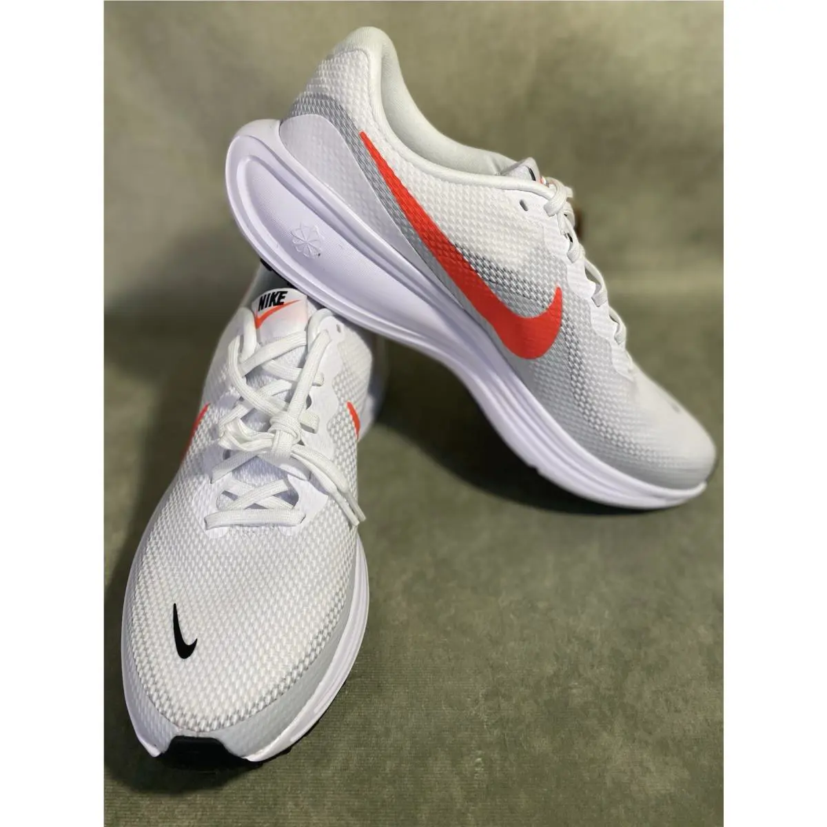 Nike shoes - Nike Revolution 8 - Revolution - HJ9198-102 - White 4