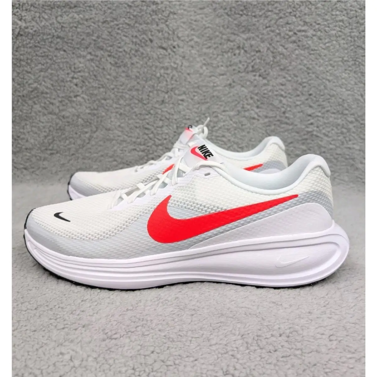 Nike shoes - Nike Revolution - Revolution - HJ9198 102 - White 1