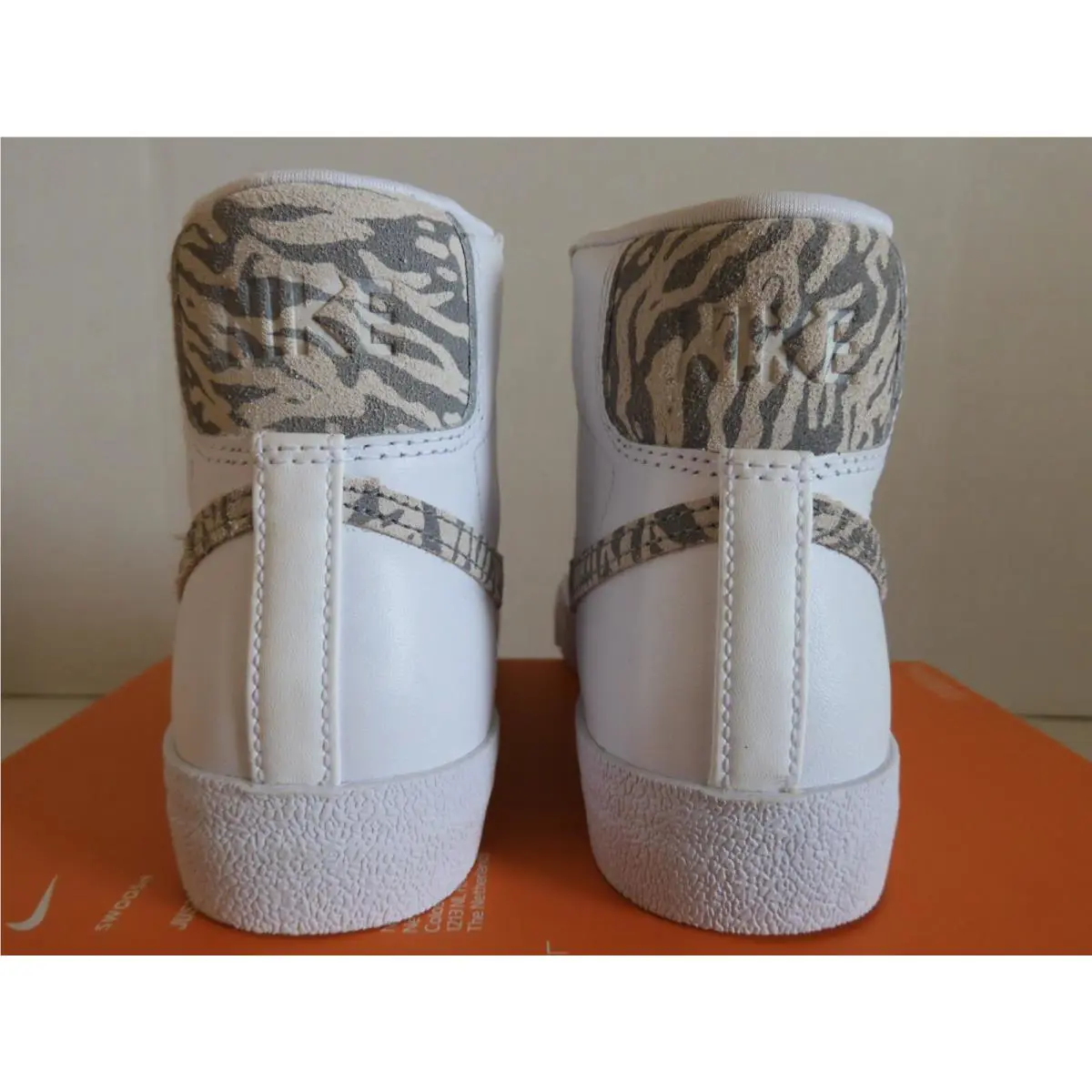 Nike shoes - Nike Blazer Mid - Blazer Mid - White (UPC: 195238793142) 2
