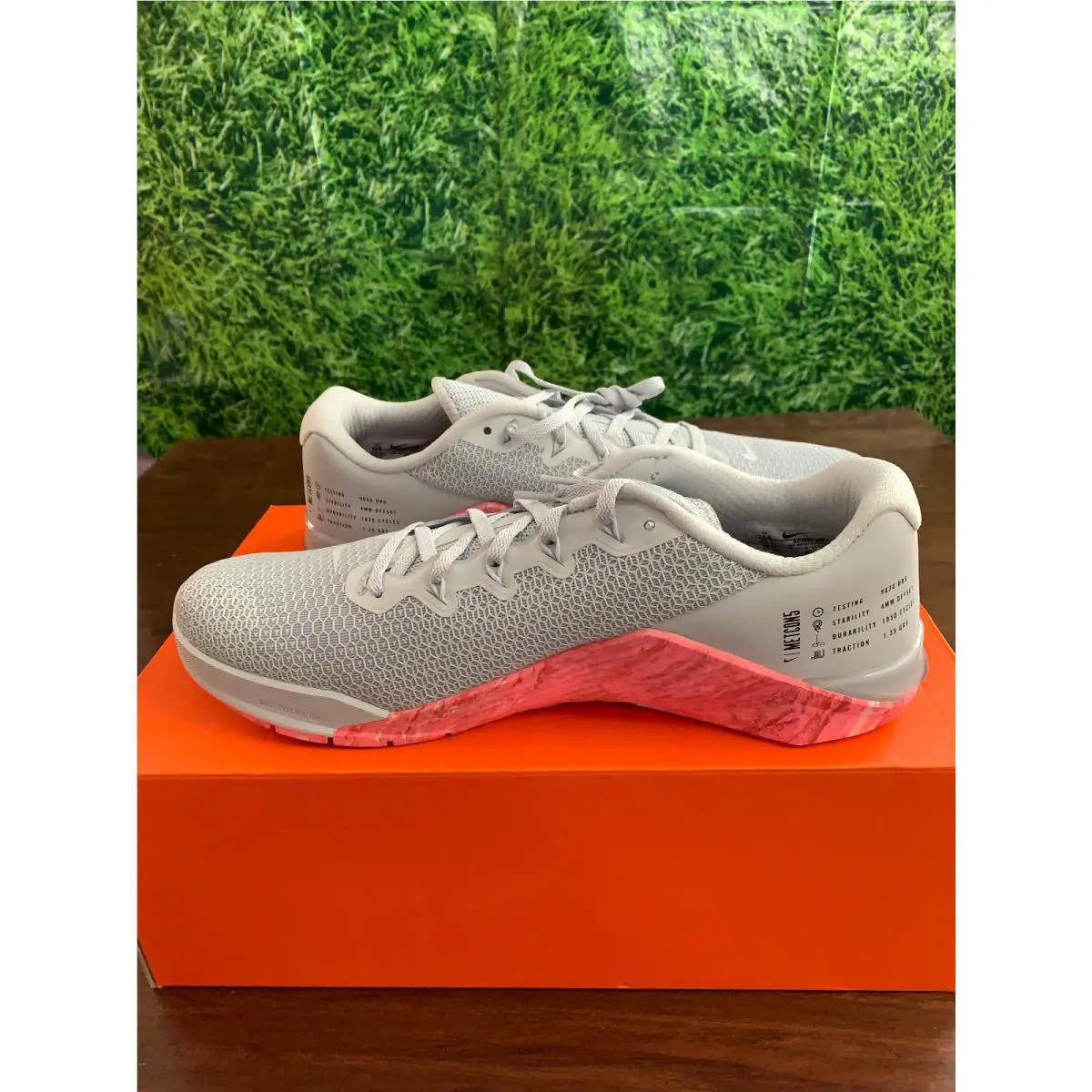 Nike shoes - Nike Metcon - Metcon - Platinum 1