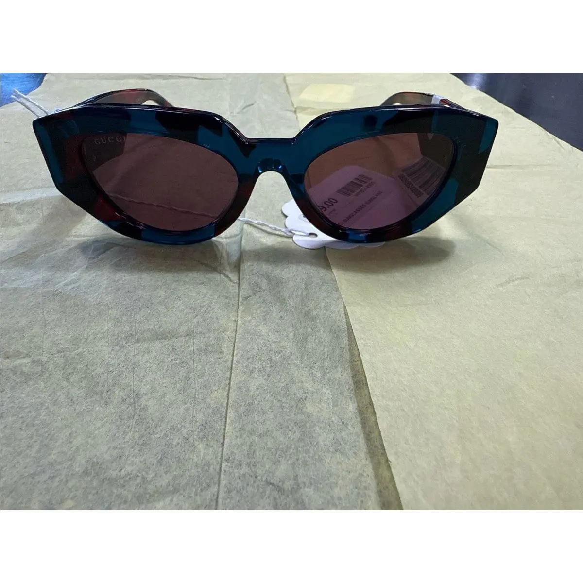 Sunglass HPB018905 by Gucci