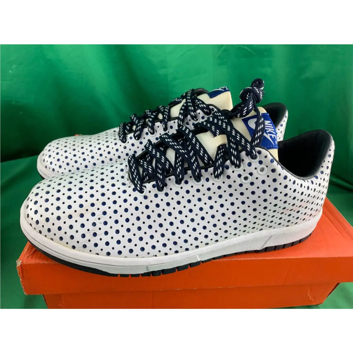 Nike shoes - White 0