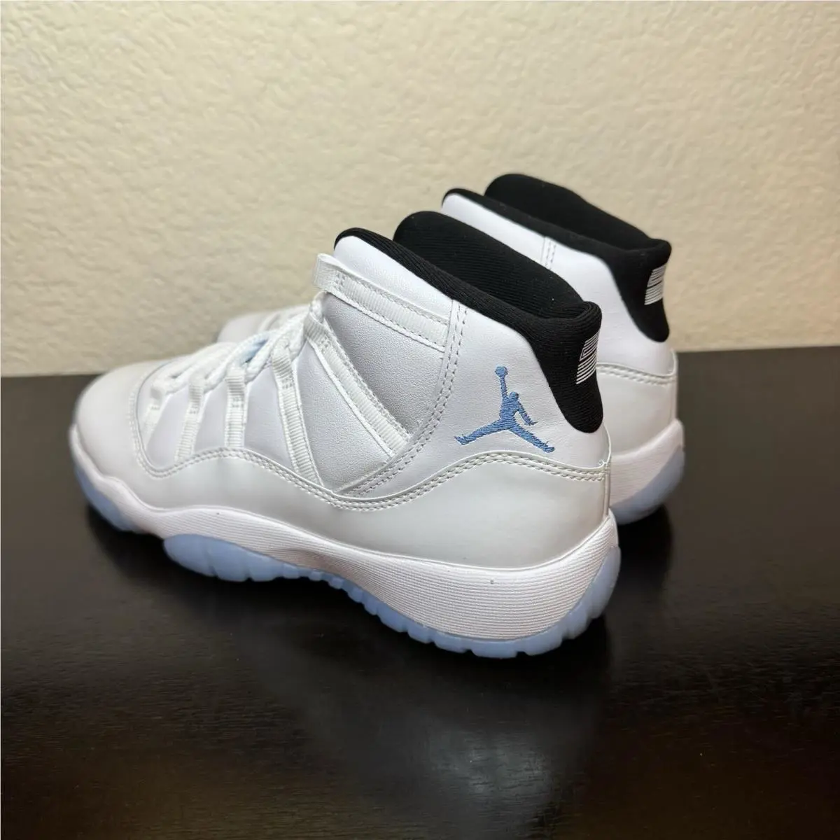 Nike shoes - Air Jordan Retro - Air Retro - Legend Blue 1
