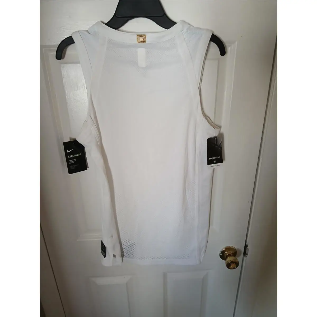 Nike clothing - White (UPC: 888507005830) 0