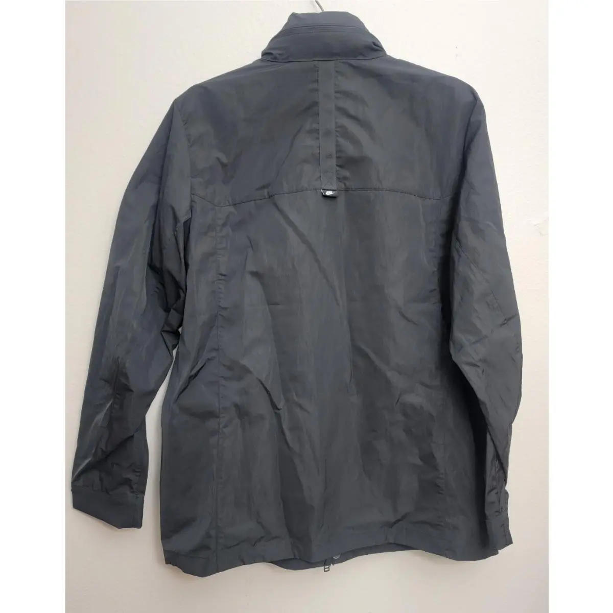Nike clothing - Nike Sportswear Premium Essential M65 Jacket - DC6770-010 - Black (UPC: 194956113263) 2