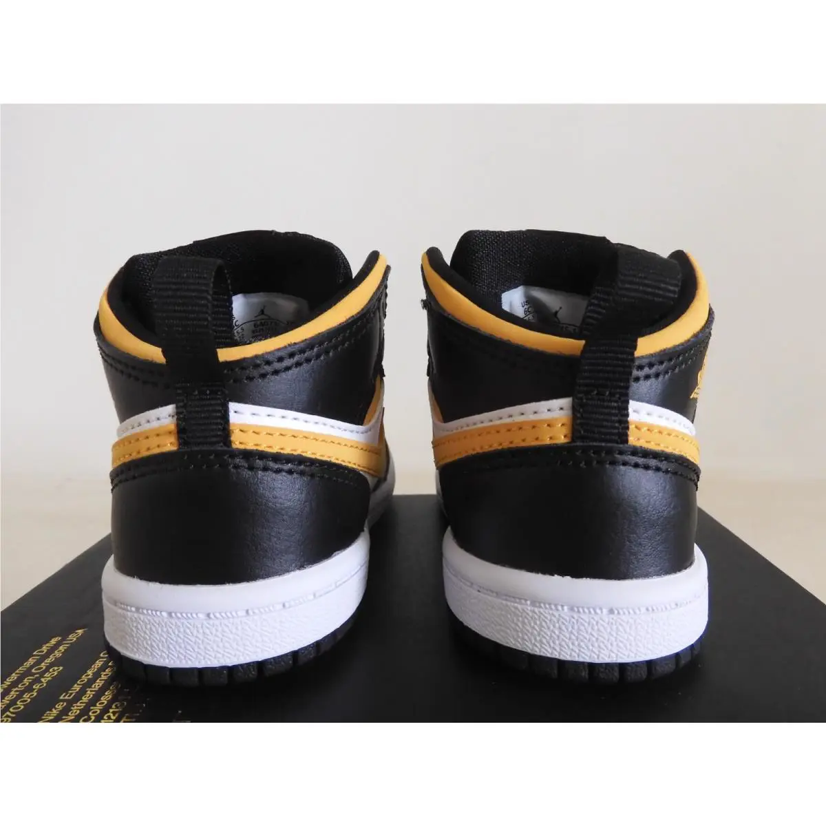 Nike shoes - Air Jordan 1 Mid - Air Mid - White (UPC: 195238868185) 2