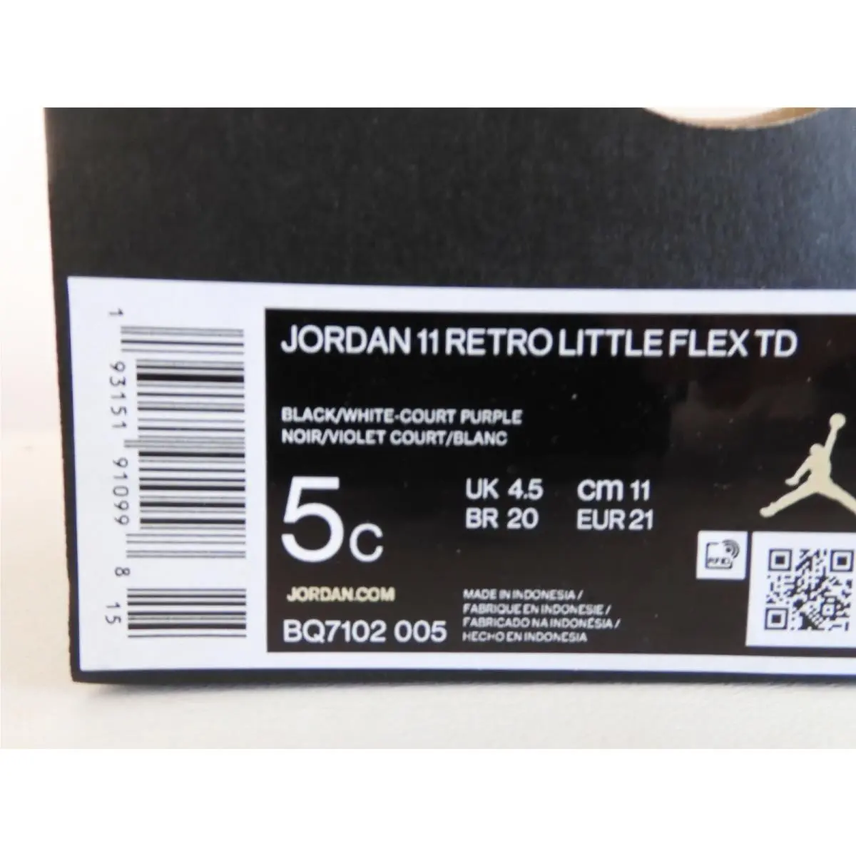 Nike shoes - Air Jordan 11 - Air - Black (UPC: 193151910998) 3