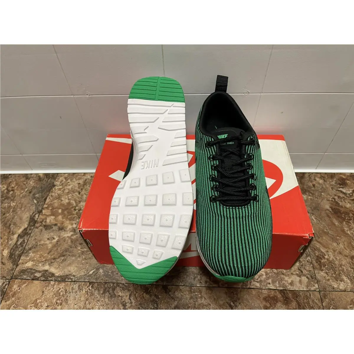 Nike shoes - Nike Air Max Thea - Air Max Thea - 718646-005 - Green (UPC: 883412106733) 2